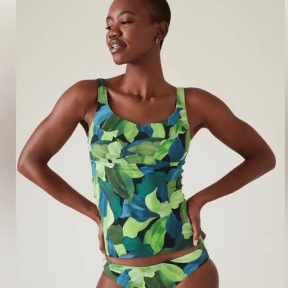NWT Athleta Swim Bondi Bra Cup Tankini 34B 34C  Liana Floral Green - Picture 1 of 4